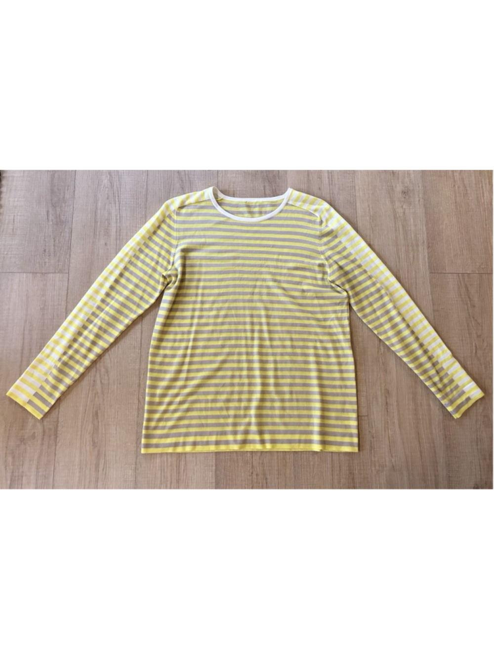 Akris Punto 100% Wool Yellow Stripe Sweater Women’s Sz 10